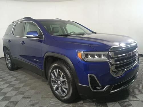 2023 GMC Acadia AWD SLT