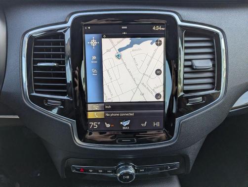 2018 Volvo XC90 T6 Momentum