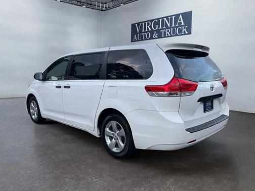 2014 Toyota Sienna L