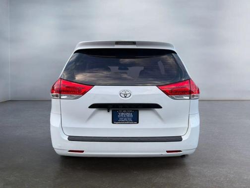 2014 Toyota Sienna L