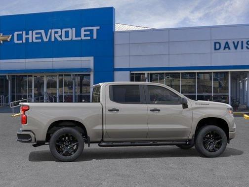 White Sand 2026 Chevrolet Silverado 1500 Custom