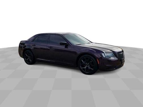 2020 Chrysler 300 Touring