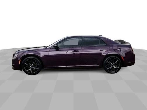2020 Chrysler 300 Touring