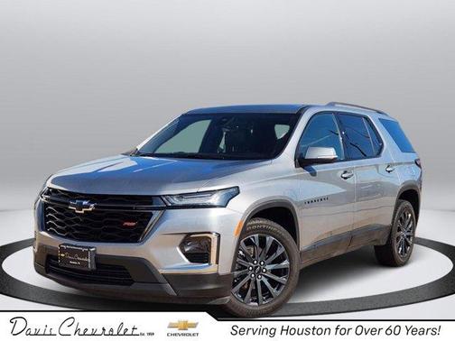 Sterling Gray Metallic 2023 Chevrolet Traverse RS