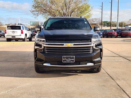 2024 Chevrolet Suburban LT