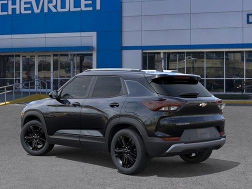 Black Metallic 2026 Chevrolet Trailblazer LT