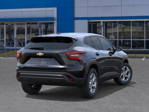 2025 Chevrolet Trax LS