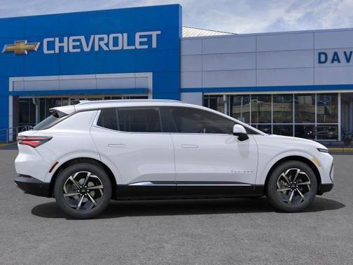 2025 Chevrolet Equinox EV LT 2