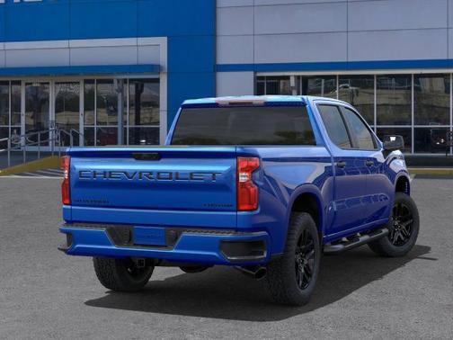 2025 Chevrolet Silverado 1500 Custom