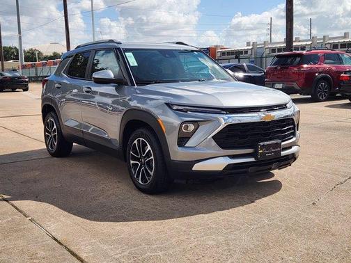 Sterling Gray Metallic 2024 Chevrolet Trailblazer LT
