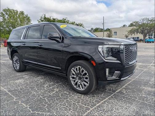 Onyx Black 2024 GMC Yukon XL Denali Ultimate