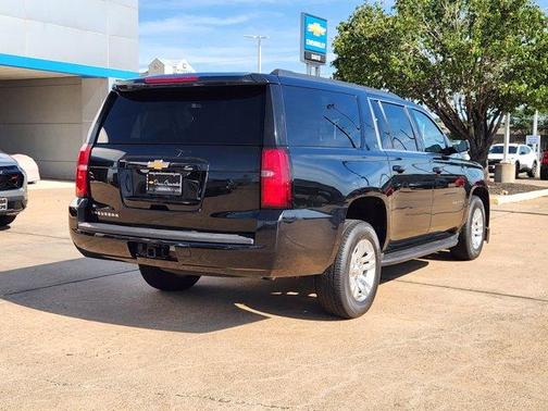 Black 2019 Chevrolet Suburban LT