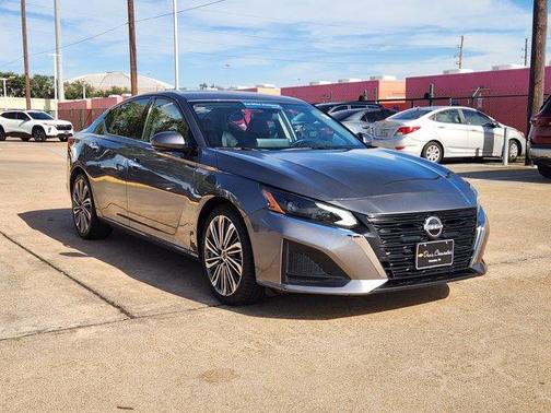 2023 Nissan Altima 2.5 SL