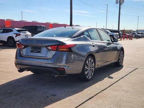 2023 Nissan Altima 2.5 SL