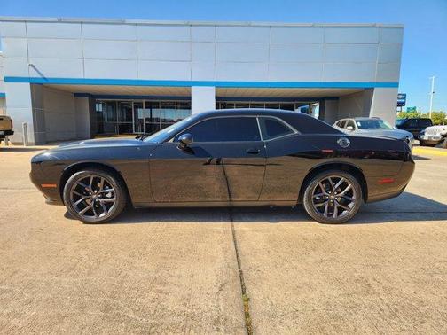 2021 Dodge Challenger SXT