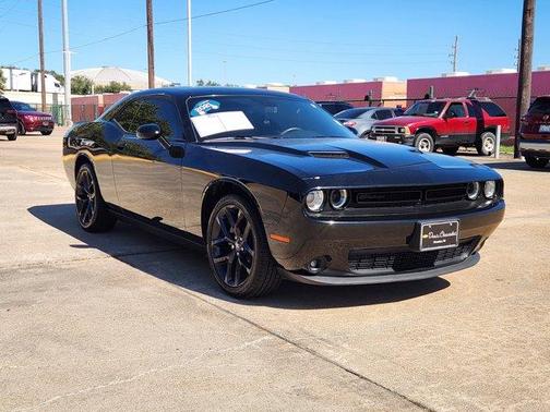 2021 Dodge Challenger SXT