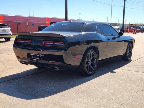 2021 Dodge Challenger SXT