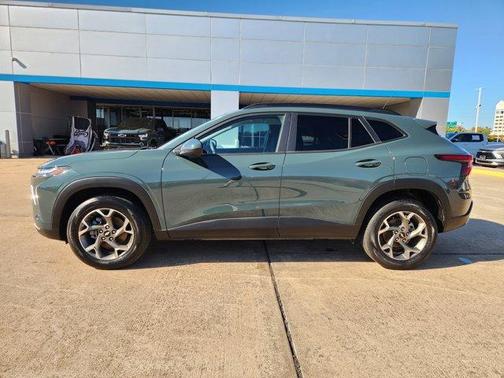 2025 Chevrolet Trax LT