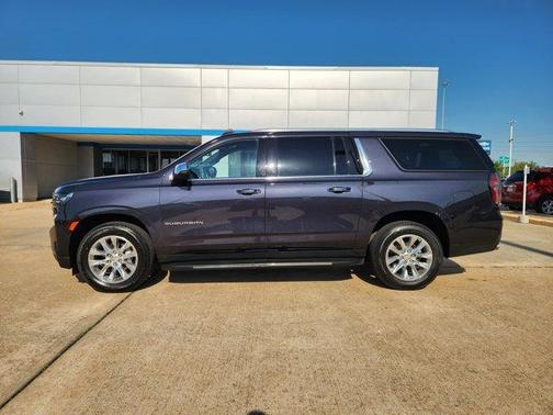 Dark Ash Metallic 2023 Chevrolet Suburban Premier