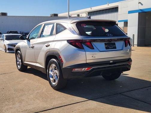2024 Hyundai TUCSON SE