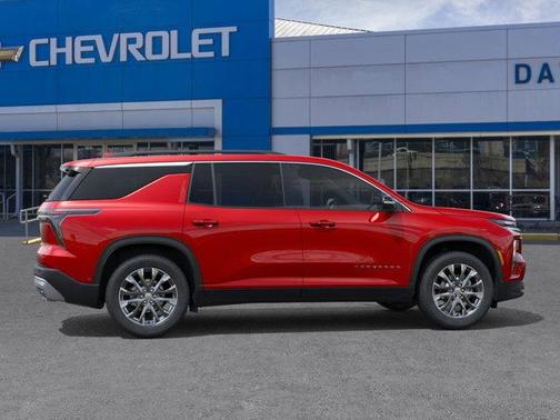2025 Chevrolet Traverse LT