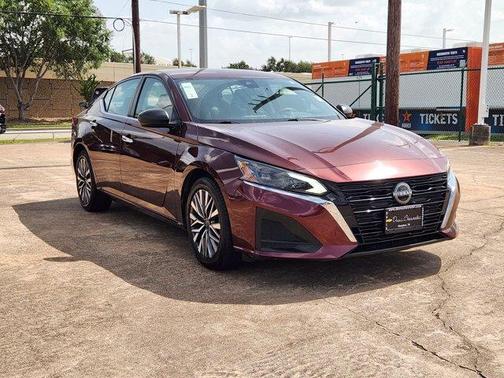 Garnet Pearl 2024 Nissan Altima 2.5 SV
