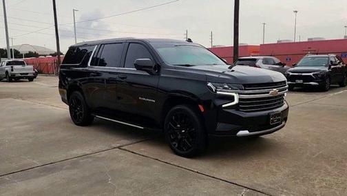 2023 Chevrolet Suburban LT