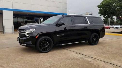 2023 Chevrolet Suburban LT