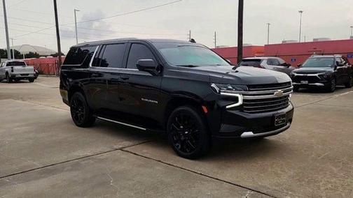 2023 Chevrolet Suburban LT