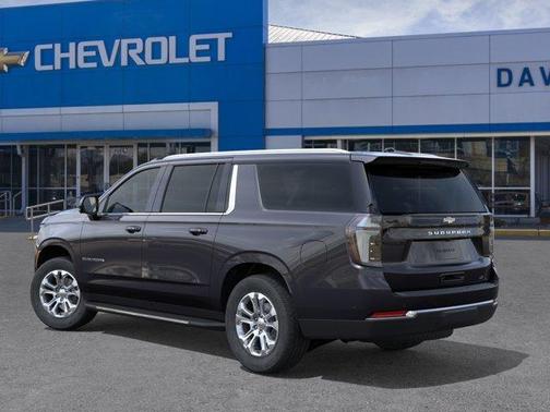 Dark Ash Metallic 2026 Chevrolet Suburban LT
