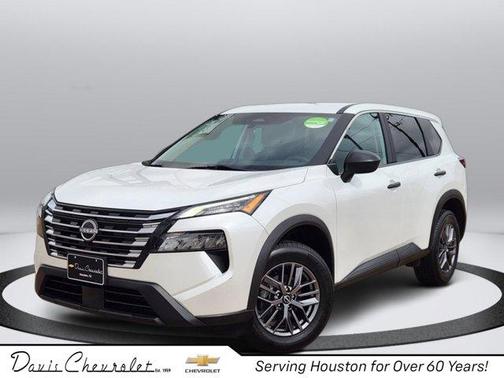 Everest White P 2024 Nissan Rogue S