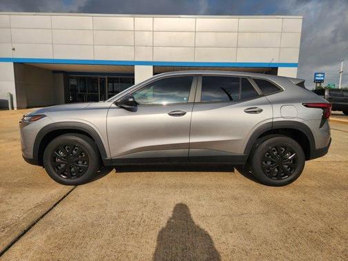 Sterling Gray Metallic 2024 Chevrolet Trax LS