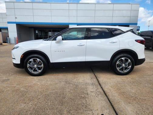 Summit White 2025 Chevrolet Blazer LT