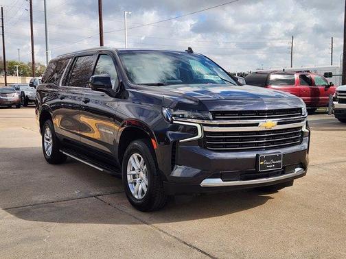 2024 Chevrolet Suburban LT