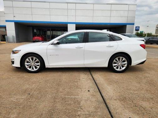 Summit White 2024 Chevrolet Malibu LT