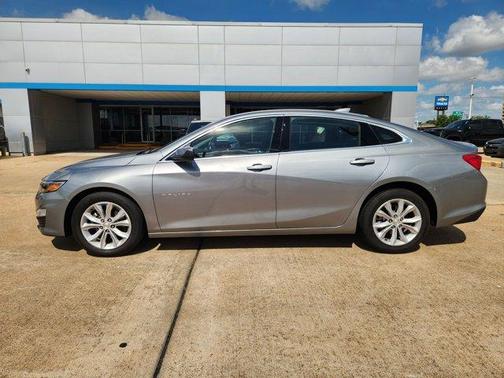 Sterling Gray Metallic 2025 Chevrolet Malibu LT