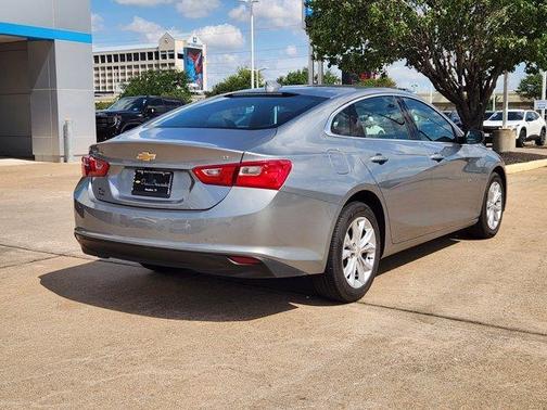 Sterling Gray Metallic 2025 Chevrolet Malibu LT