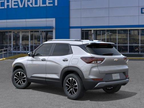 Sterling Gray Metallic 2026 Chevrolet Trailblazer LT