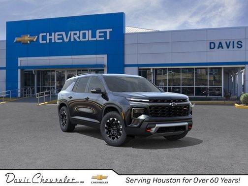 Mosaic Black Metallic 2027 Chevrolet Traverse Z71