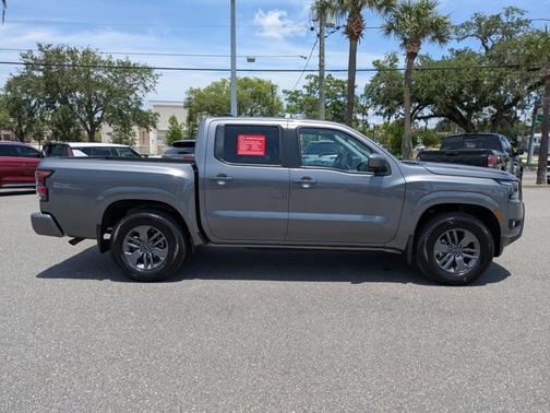 Gun Metallic 2025 Nissan Frontier SV