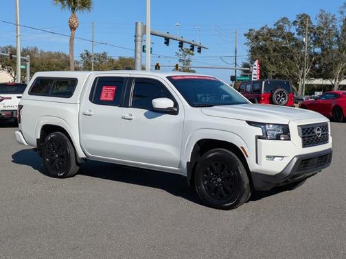 2024 Nissan Frontier SV