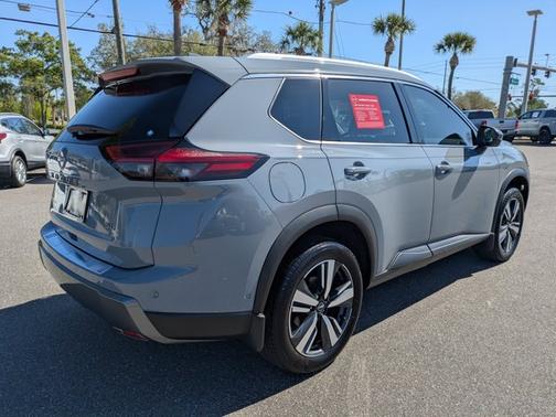 Boulder Gray Metallic 2024 Nissan Rogue SL