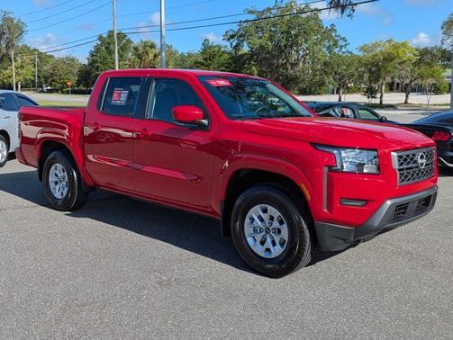 2024 Nissan Frontier SV