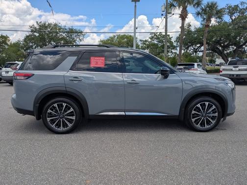 Boulder Gray Metallic 2026 Nissan Pathfinder Platinum