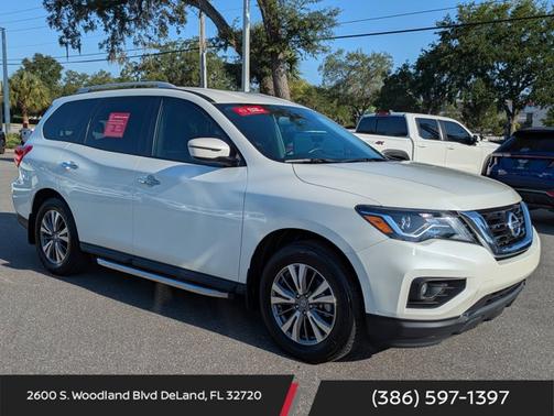 2020 Nissan Pathfinder SV