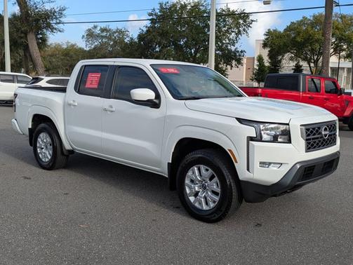 2024 Nissan Frontier SV