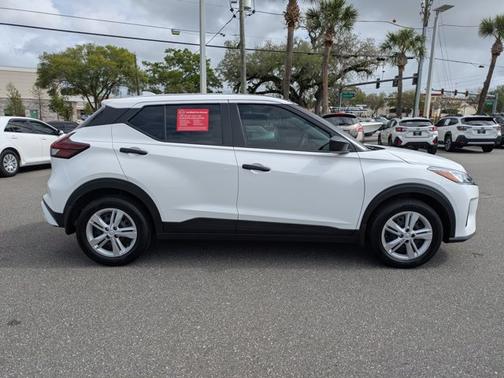 2024 Nissan Kicks S