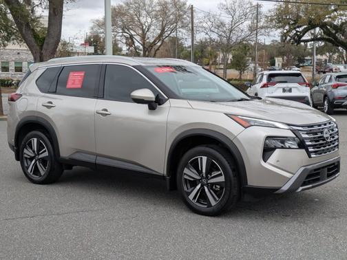 2024 Nissan Rogue SL