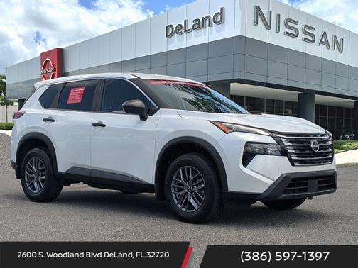 Everest White P 2025 Nissan Rogue S