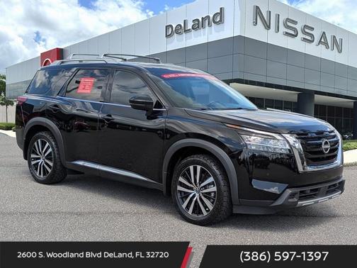 Black 2024 Nissan Pathfinder Platinum